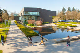 Library and the Pond: Around Campus 009